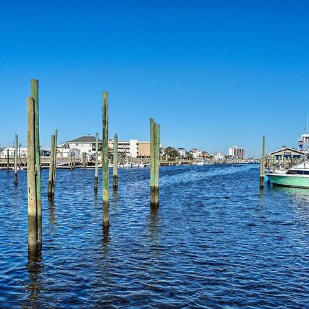 Appartement Breezy Beach Retreat With 180-Degree Ocean Views! à Carolina Beach Extérieur photo