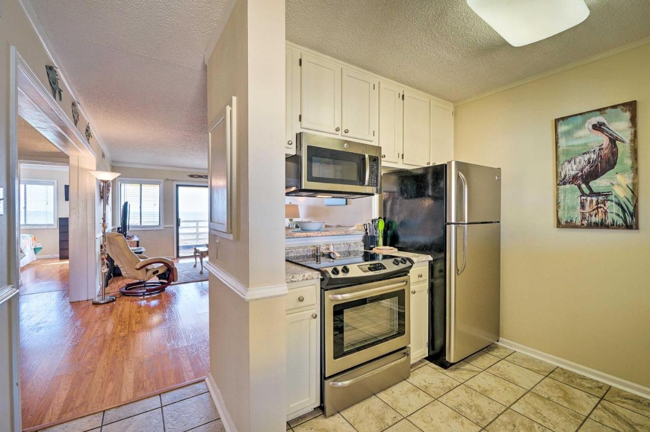 Appartement Breezy Beach Retreat With 180-Degree Ocean Views! à Carolina Beach Extérieur photo