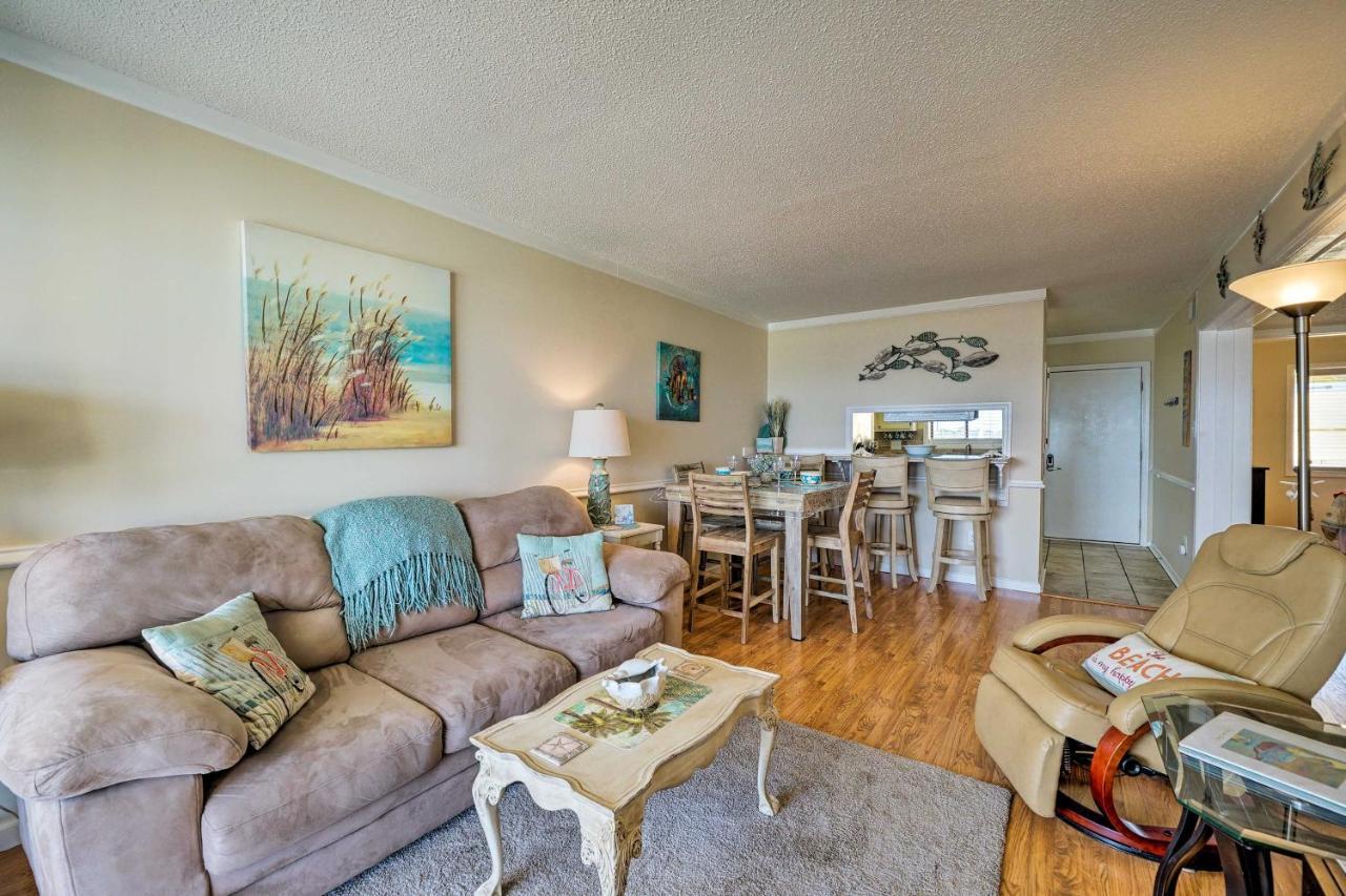 Appartement Breezy Beach Retreat With 180-Degree Ocean Views! à Carolina Beach Extérieur photo