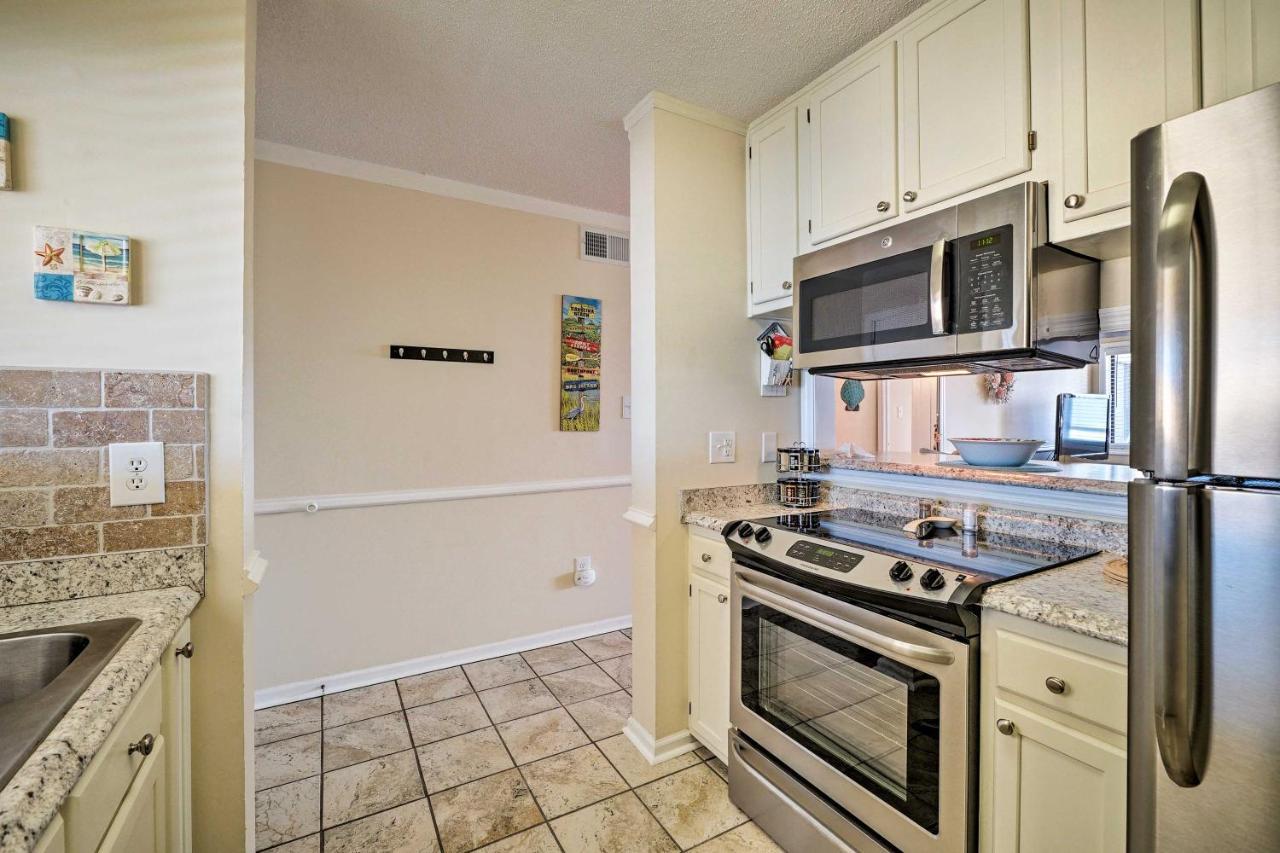 Appartement Breezy Beach Retreat With 180-Degree Ocean Views! à Carolina Beach Extérieur photo