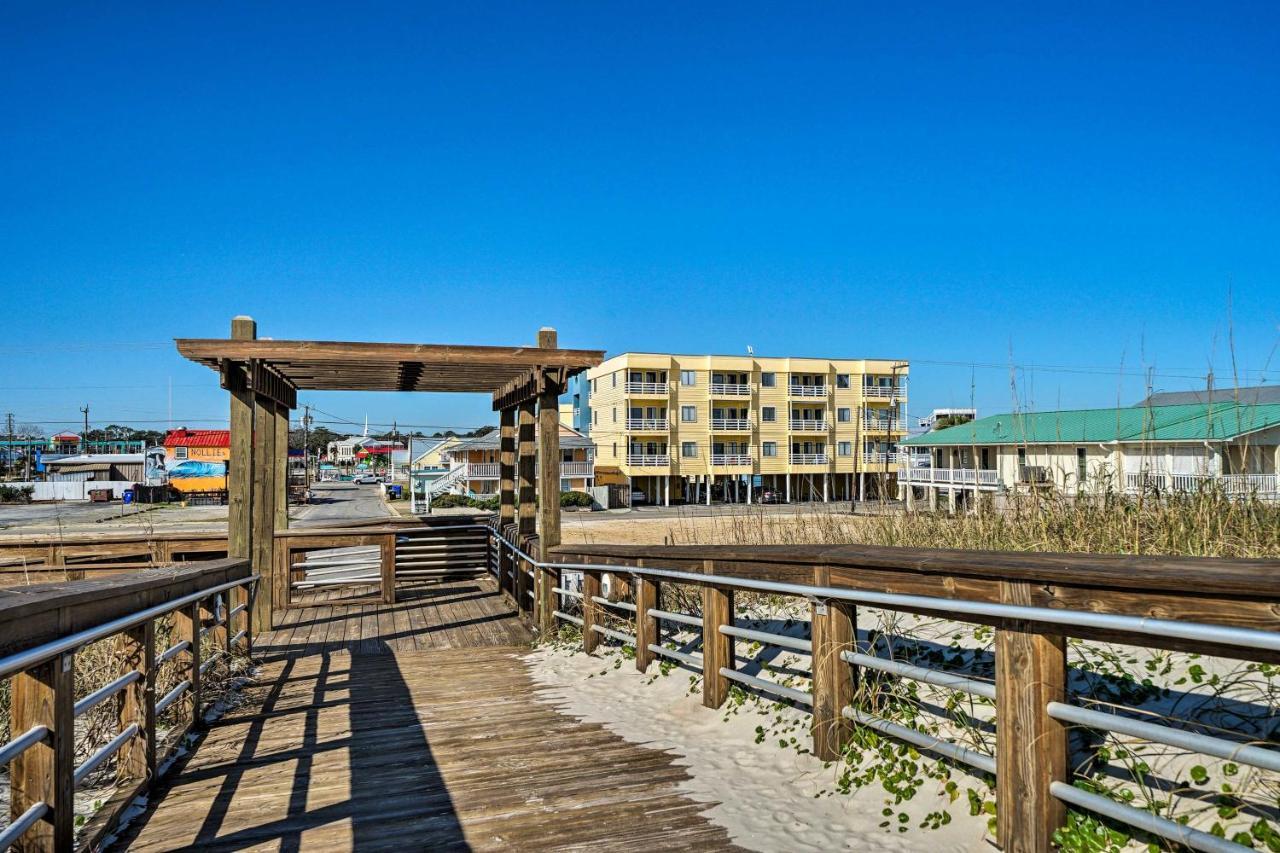 Appartement Breezy Beach Retreat With 180-Degree Ocean Views! à Carolina Beach Extérieur photo