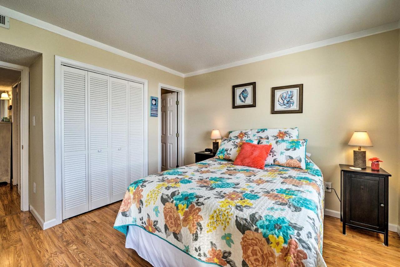 Appartement Breezy Beach Retreat With 180-Degree Ocean Views! à Carolina Beach Extérieur photo