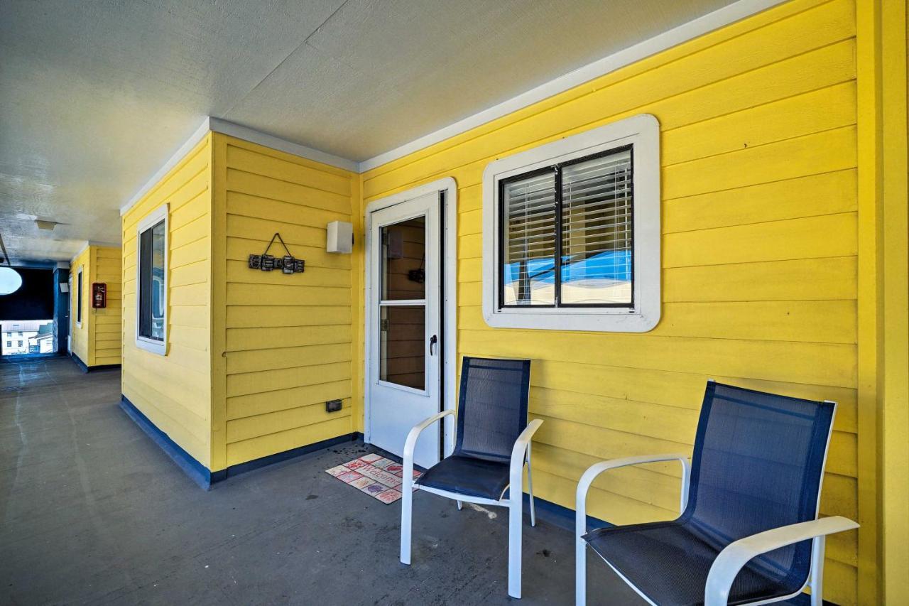 Appartement Breezy Beach Retreat With 180-Degree Ocean Views! à Carolina Beach Extérieur photo